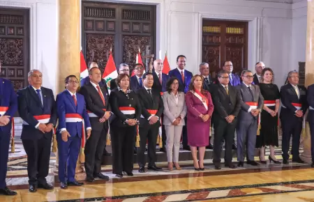 Canciller y ministros fueron autorizados de viajar