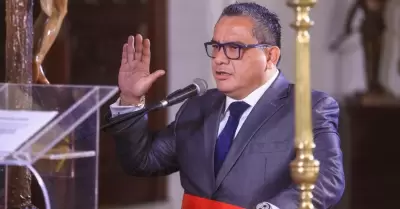 Juan José Santiváñez juró como nuevo ministro de Justicia.