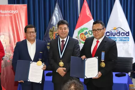 Municipalidad de El Agustino reconocea Caja Huancayo