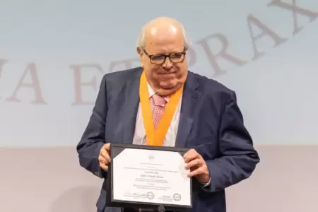 Julio Velarde es Doctor Honoris Causa