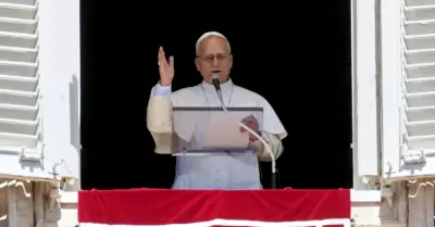 El papa León pide detener las guerras.