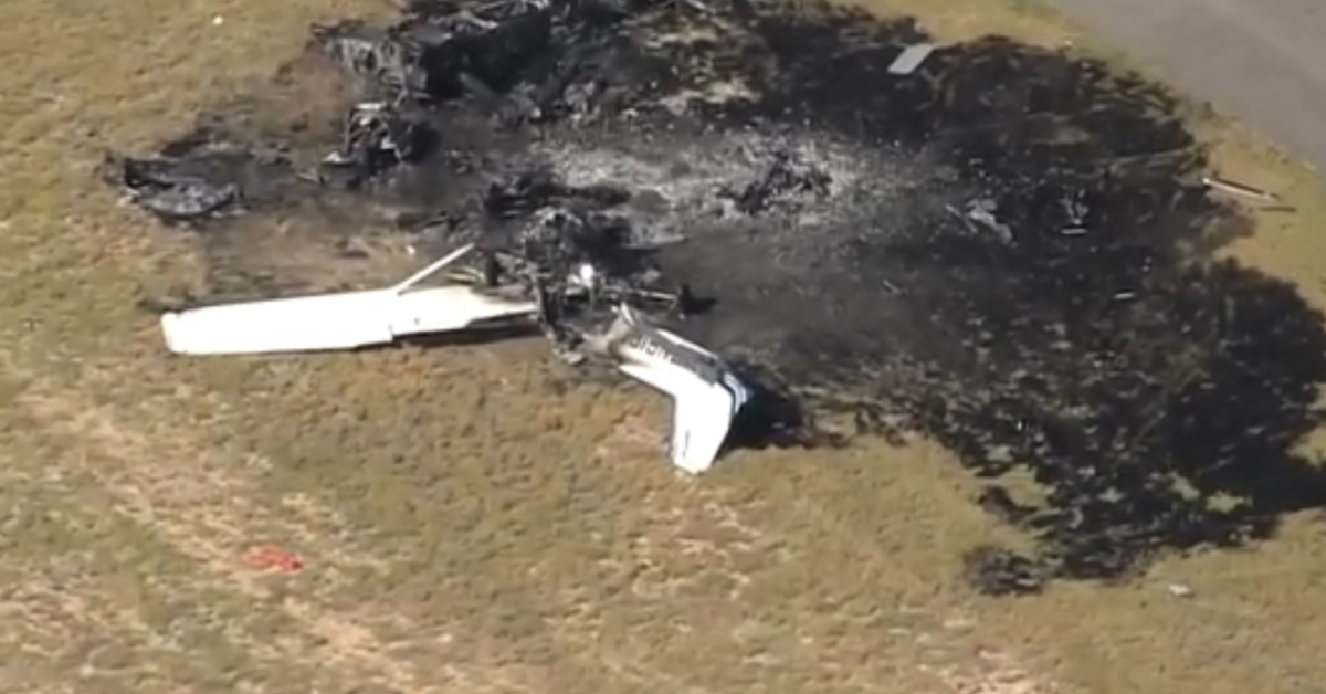Dos aviones se estrellaron cuando aterrizaban en Estados Unidos: Una persona falleció y tres resultaron heridas