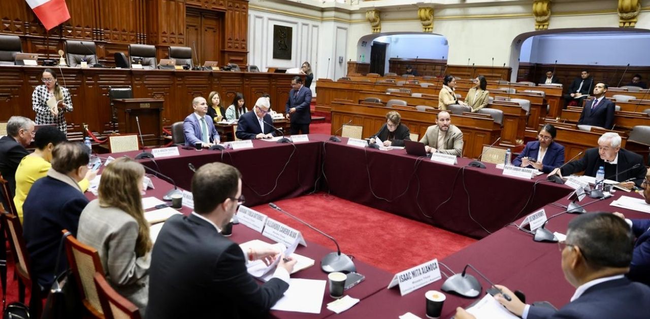 Congreso: Oficializan resolución que permitirá a parlamentarios realizar proselitismo en campaña electoral