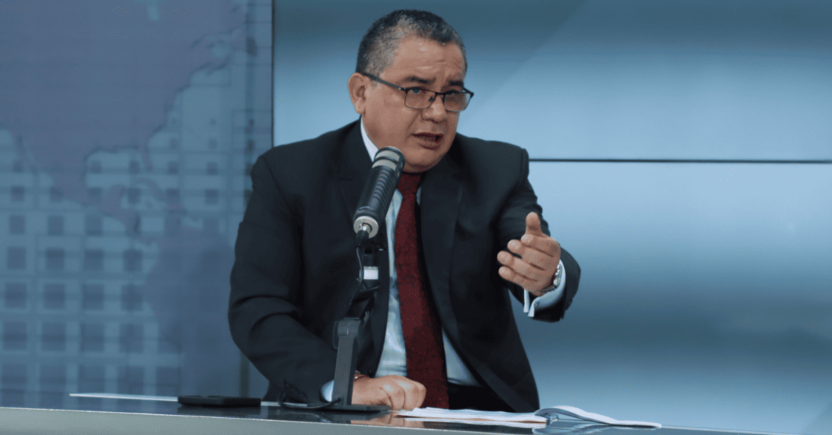 Juan José Santiváñez: PJ autoriza levantar el secreto de las comunicaciones al exministro del Interior por caso "Ícaro"