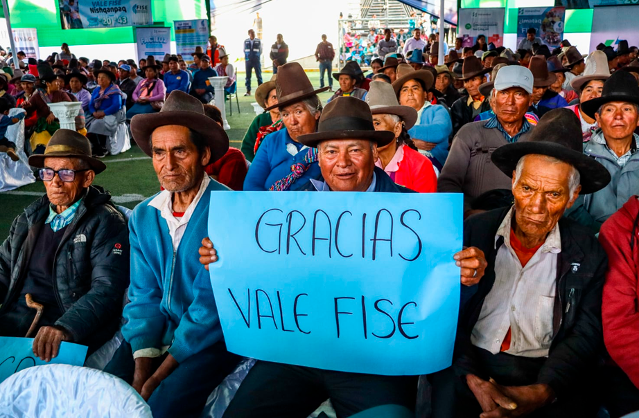 Beneficiarios agradecidos con vale de descuento FISE.