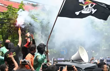 Protestas en indonesia han dejado 31 desaparecidos.
