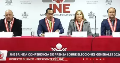 Conferencia de prensa del Pleno del JNE.