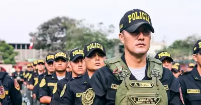 Congreso evala entregar terrenos gratuitos a policas y militares