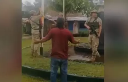 Ejrcito retir bandera colombiana izada en Tres Fronteras.
