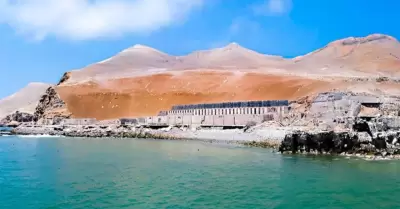 Congresista visitarán la isla El Frontón.
