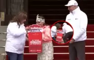Mujer se desploma tras recibir ttulo de propiedad en manos de la presidenta Dina Boluarte
