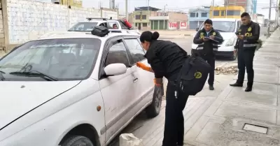 Recuperan auto robado en Tacna.