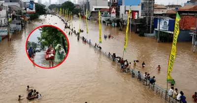 Inundaciones y deslizamiento de tierra azotan Indonesia