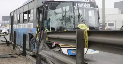 ATU anuncia sanciones contra chofer y empresa por accidente en Va Evitamiento
