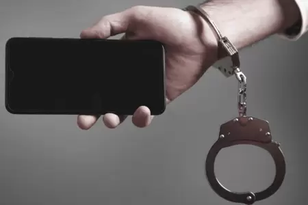 Personas que difamen en redes sociales con perfiles falsos iran a prisin.