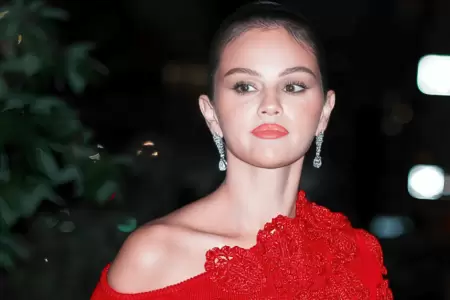 Selena Gmez revela que padece de artritis en los dedos