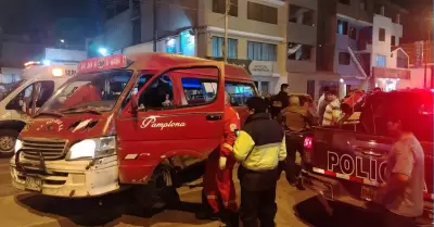Asesinan a chofer de combi y a ambulante en VES