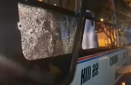Atacan a chofer de bus en Carabayllo