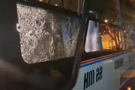 Atacan a chofer de bus en Carabayllo