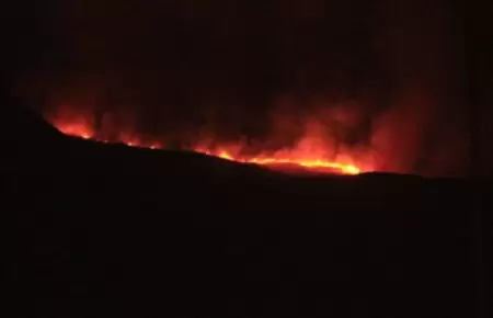 Incendio forestal en faldas del volcn Misti