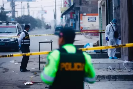 Balacera en SJL acaba con dos personas fallecidas.