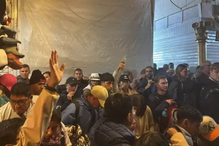 Caos en Aguas Calientes por paro que ha afectado a cientos de turistas.