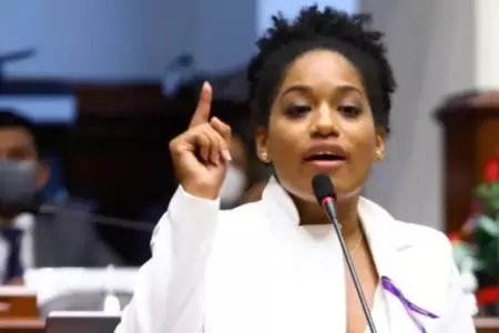Rosangella Barbarn habl sobre la posicin fujimorista sobre las AFP.