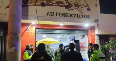 Delincuentes armados asaltan centro comercial en Huacho