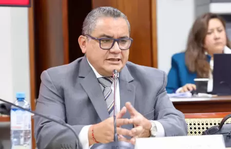 Santivez responde ante el Congreso