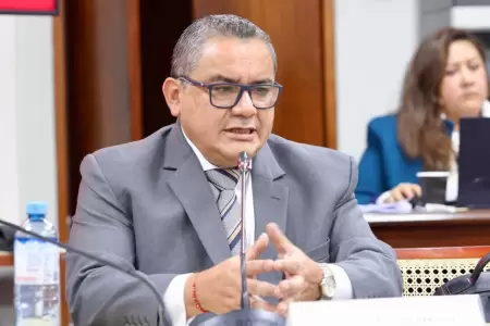 Santivez responde ante el Congreso