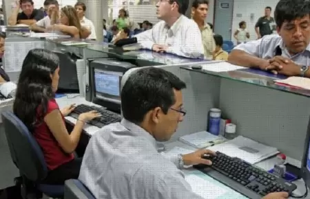 Aprueban ley en favor de los servidores y funcionarios pblicos.