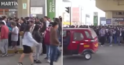 Caos y largas colas se reportan en la Lnea 1 del Metro de Lima.