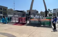 Tacna: Personal de EsSalud cumple once das de huelga, exigen cambios y mejor gestin