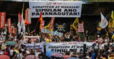 Manifestaciones contra la clase poltica y empresarial de Filipinas.