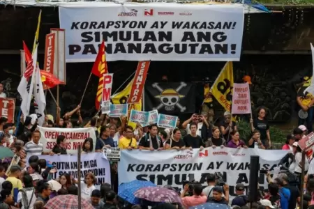 Manifestaciones contra la clase poltica y empresarial de Filipinas.