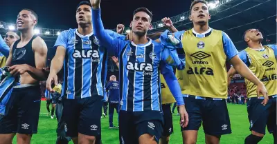 Erick Noriega recibió el respaldo de Gremio tras el clásico ante Inter.