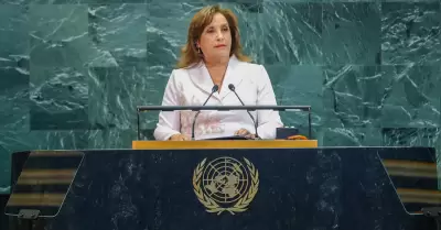 Dina Boluarte en IV Conferencia Mundial de la Mujer