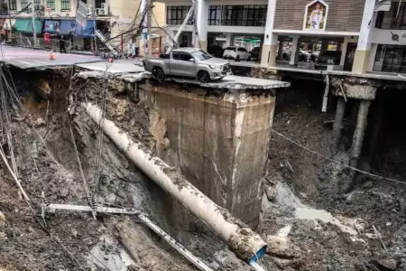 Tailandia: Un gran socavn provoc destrozos frente a hospital en Bangkok