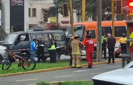 Triple choque se registr en la avenida Salaverry en Jess Mara.