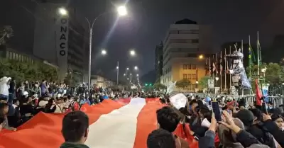Cierran avenida Abancay por protesta de transportistas y 'Generacin Z'