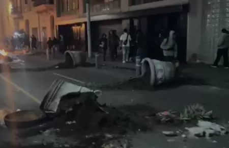 Destrozos en el Jr. de la Unin.