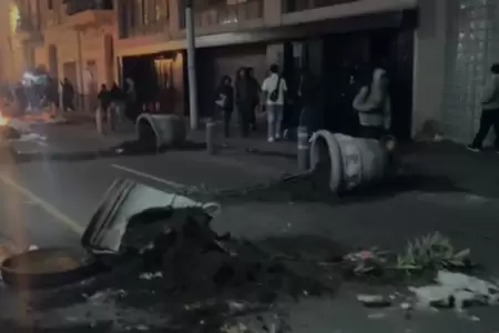 Destrozos en el Jr. de la Unin.