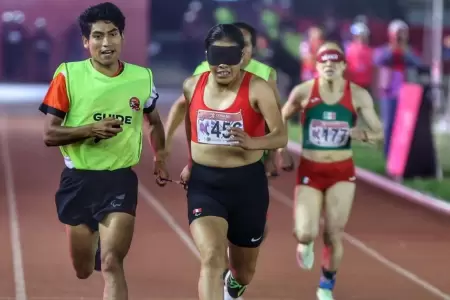 Paratleta Neri Mamani obtiene medalla de oro en la India.
