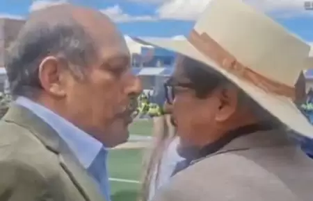 Agresin del congresista Hctor Valer a periodista de Puno.