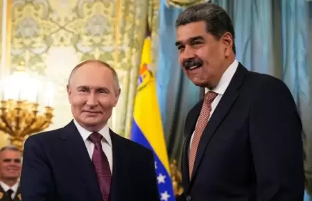Vladimir Putin y Nicols Maduro en un acto oficial.