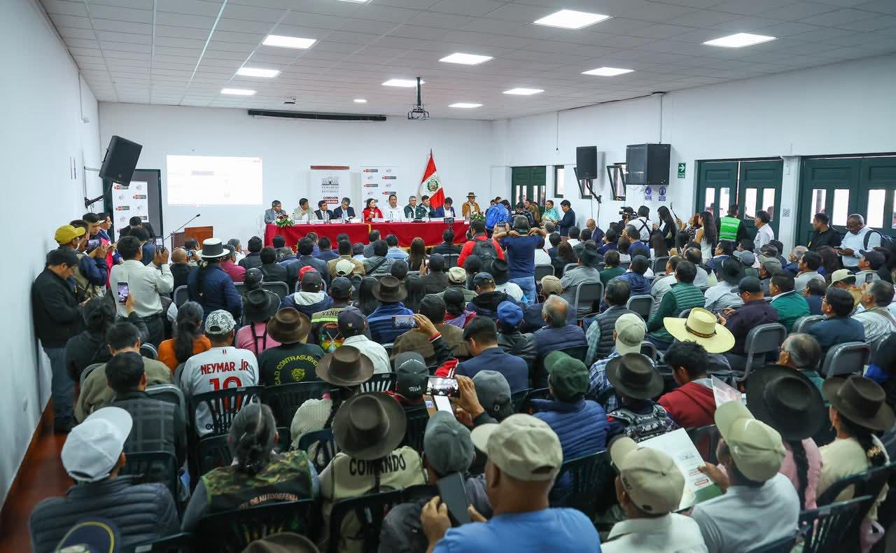 Ministro de Agricultura, ngel Manero.