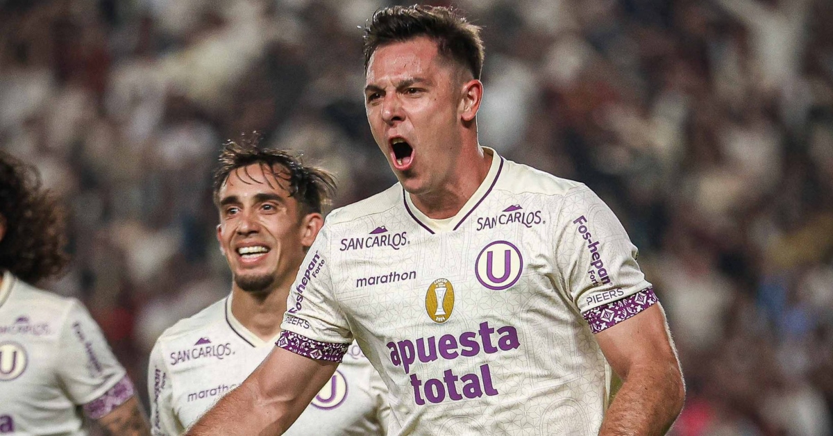 Diego Churn celebrando su gol ante Juan Pablo II.