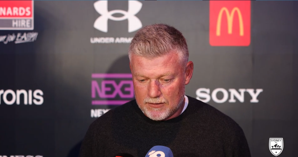 La conferencia de prensa de Ufuk Talay.
