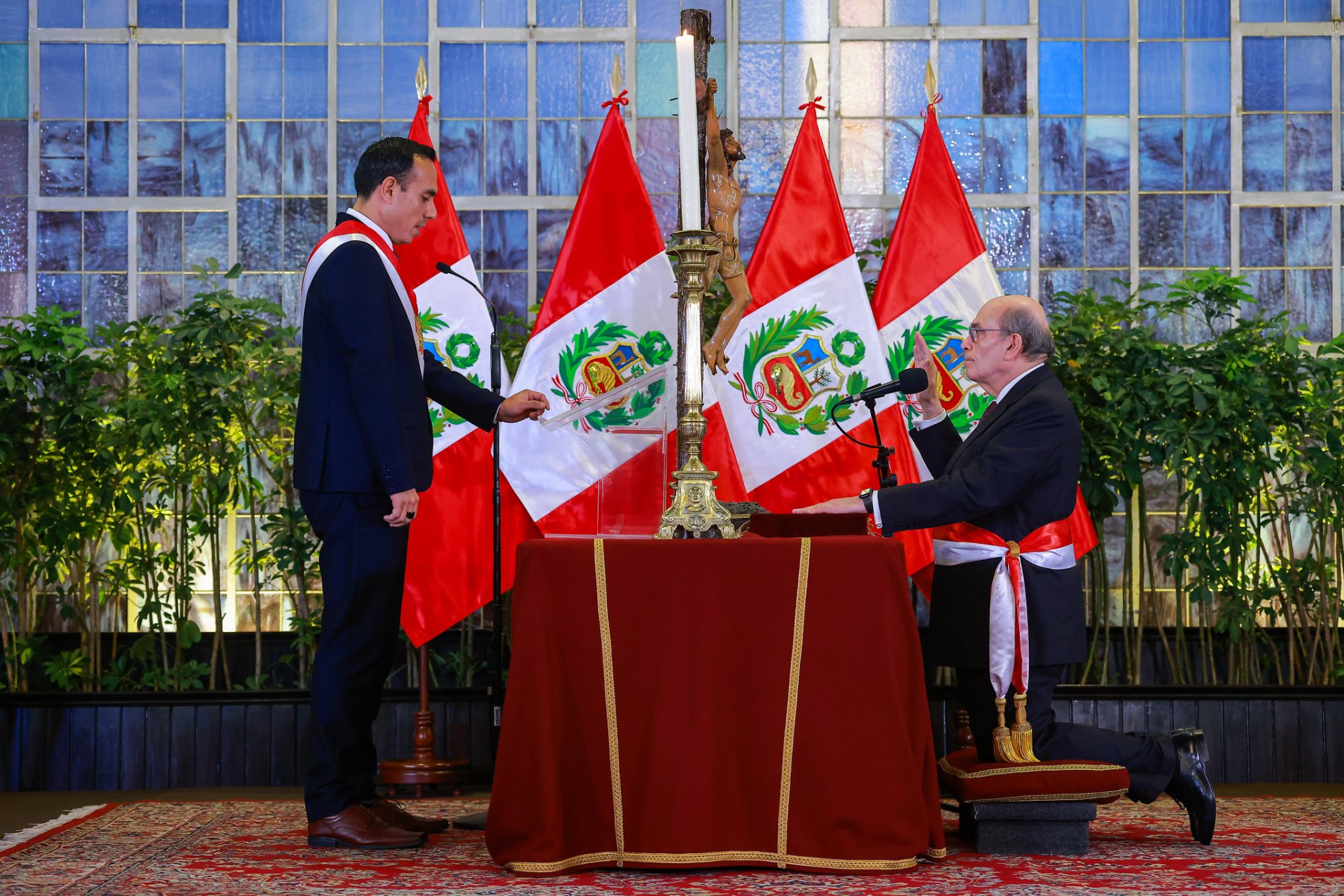 Momento en que Hugo de Zela jur como Canciller