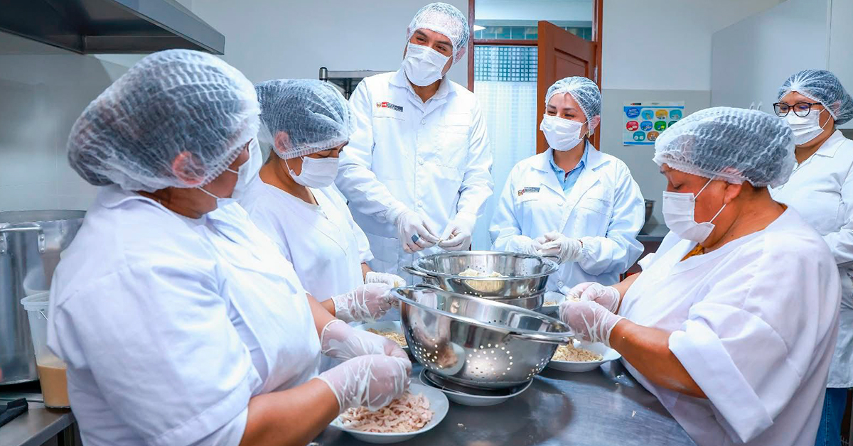 Titular del Midis anuncia reforma del Programa de Alimentación Escolar: "No habrán más cambios de nombre ni pantalla"